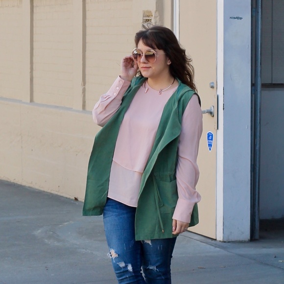 Army Green Drape Front Hooded Vest - Picture 7 of 7